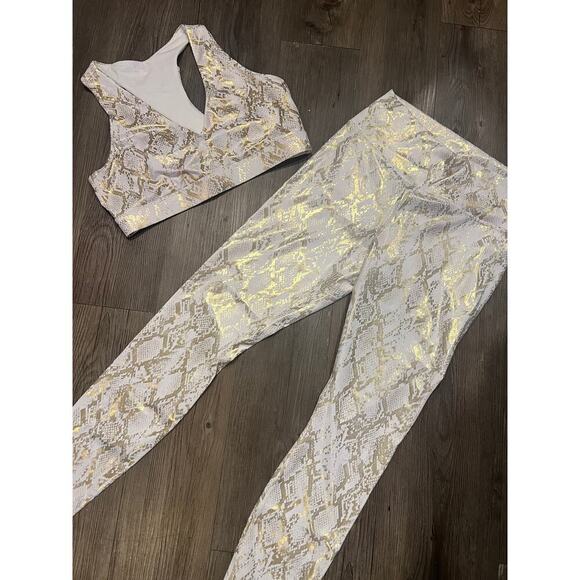 Fabletics workout outfit - Picture 2 of 9